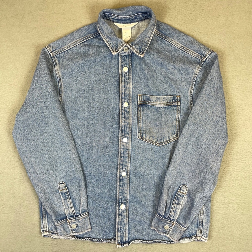 H&M Denim Jacket Mens Size M Light Wash Blue Regular Fit Long Sleeve Button Up